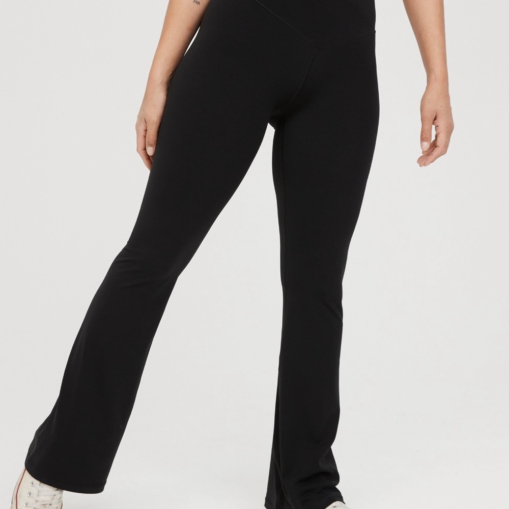 OFFLINE By Aerie Real Me High Waisted Crossover Flare Legging - Size XS - Black